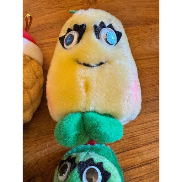 6 Del Monte Christmas Yumkins Plush 4" Ornaments Vintage 1991 Fruits Vegetables - Picture 6 of 8
